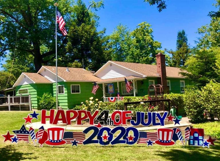 HAPPY-4th-OF-JULY-2020-FLAGS-STARS-TOP-HATS-FIREWORKS-1.jpg