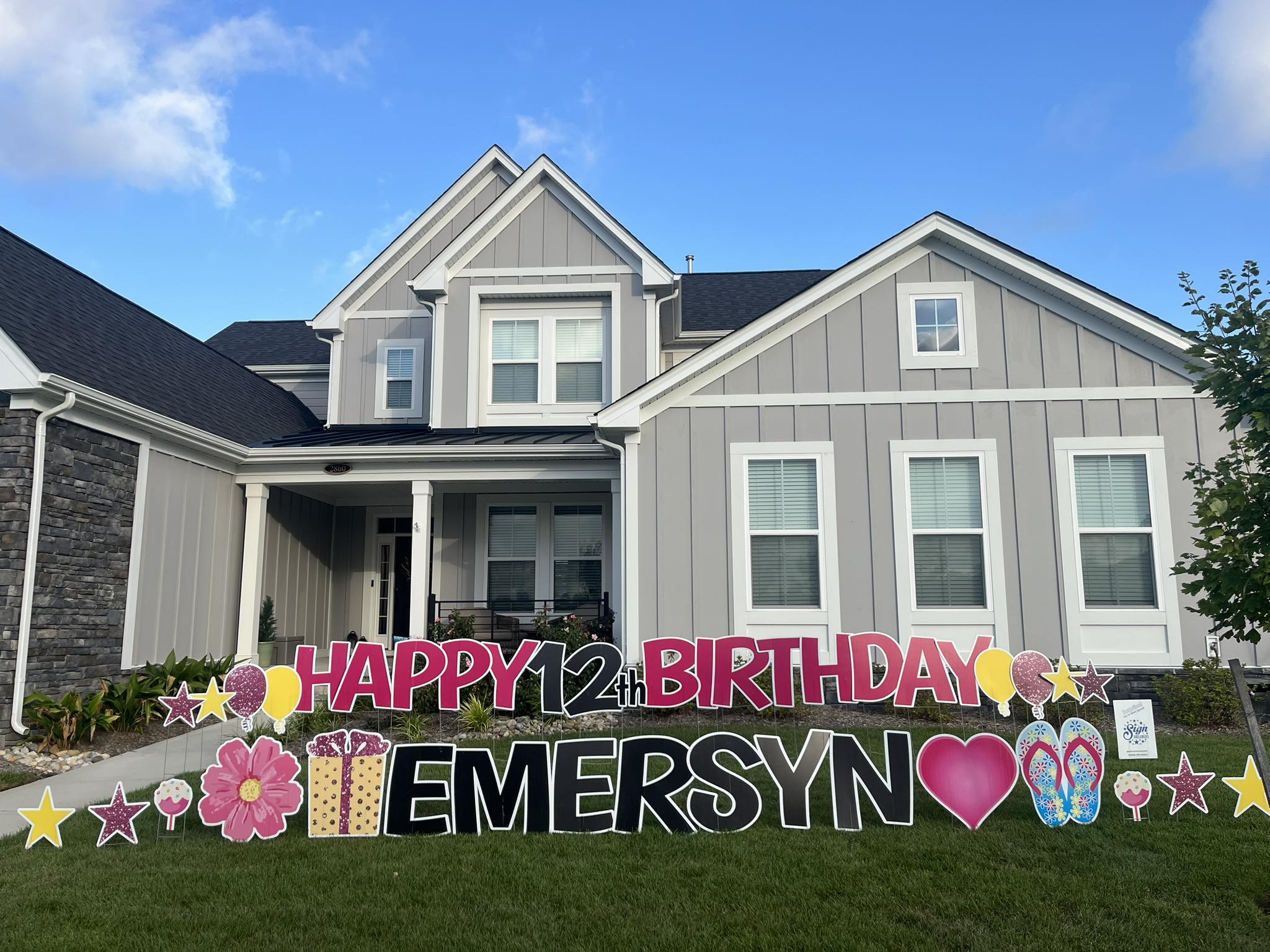 Happy birthday sign girl pink